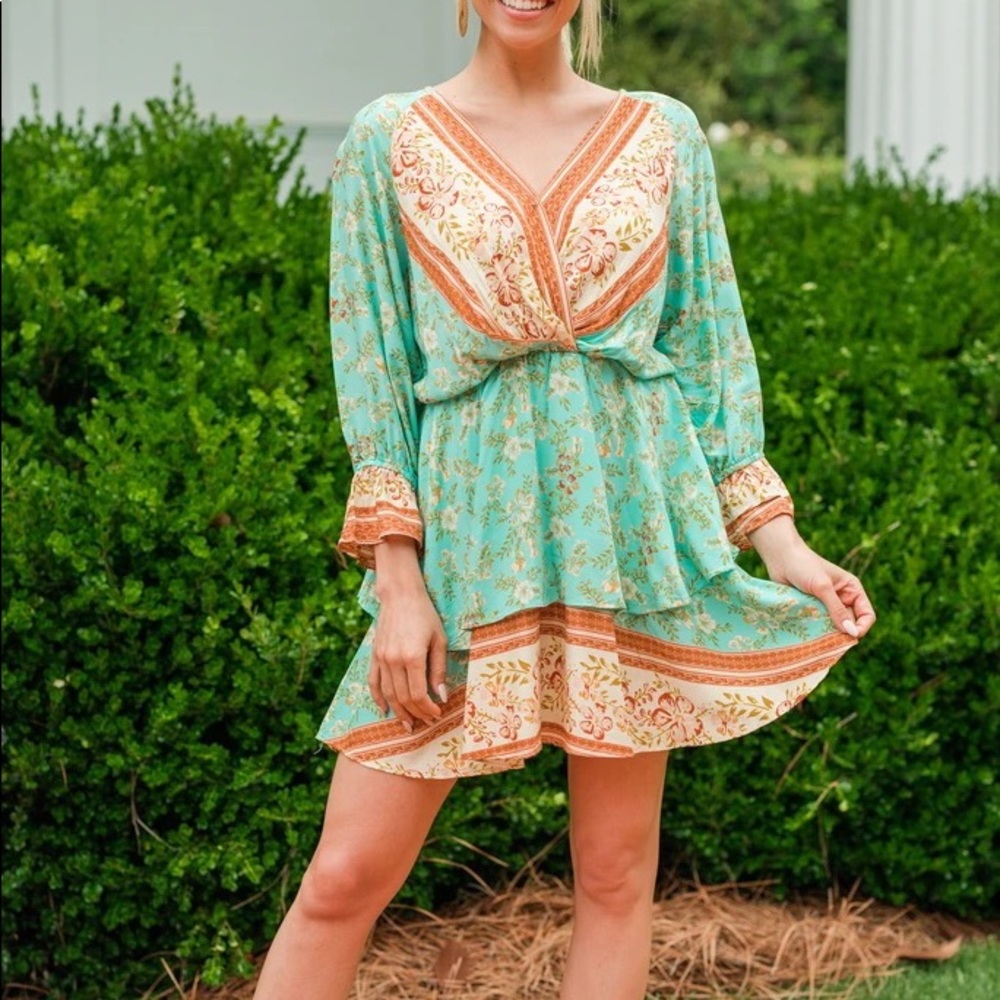 NWOT The Mint Julep Boutique Dress